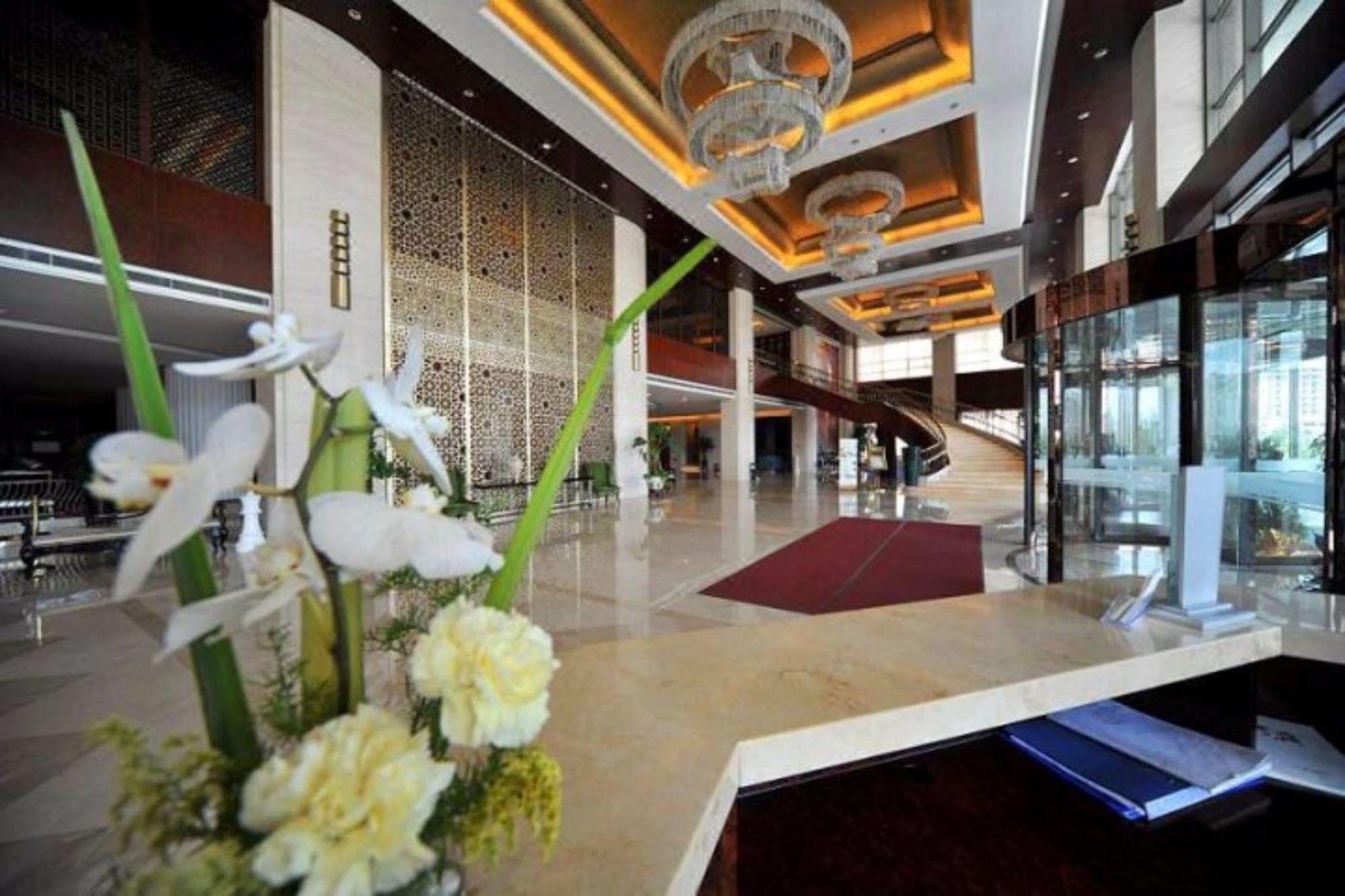 S&N Dalian Hotel Exterior foto